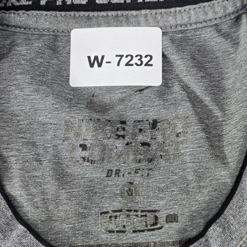 Nike Pro Combat Men Shirt M Gray Dri-Fit Activewear Logo Swoosh Sleeveless READ